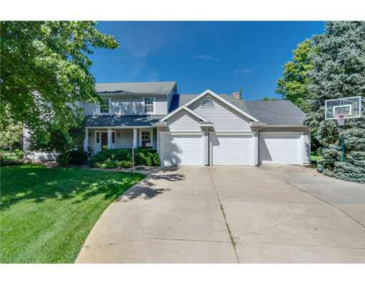 52433 Silverleaf Ct, Granger, IN 46530 photo 1