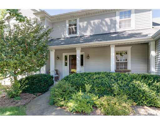 52433 Silverleaf Ct, Granger, IN 46530 photo 2