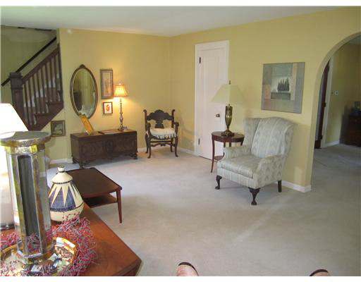 801 Emerson Ave, South Bend, IN 46615 photo 4