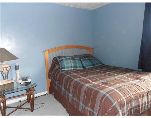 1467 Berkshire Dr, South Bend, IN 46614 photo 12