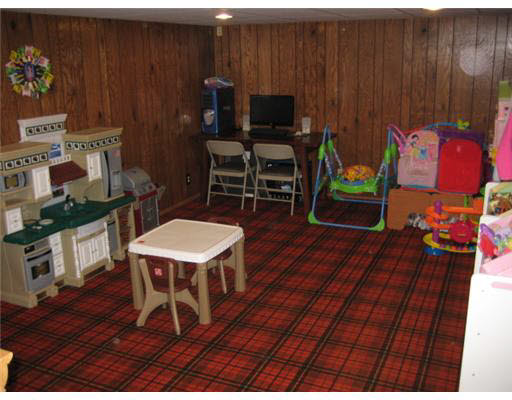 2216 Ribourde Dr, South Bend, IN 46628 photo 19