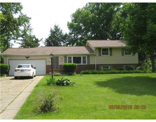 18020 Chipstead Dr, South Bend, IN 46637 photo 1