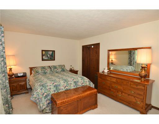 19565 Old Ridge Rd, South Bend, IN 46614 photo 9
