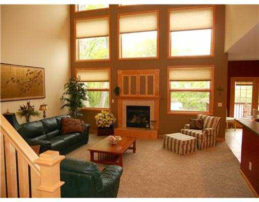 53167 Turning Leaf Dr, South Bend, IN 46628 photo 2