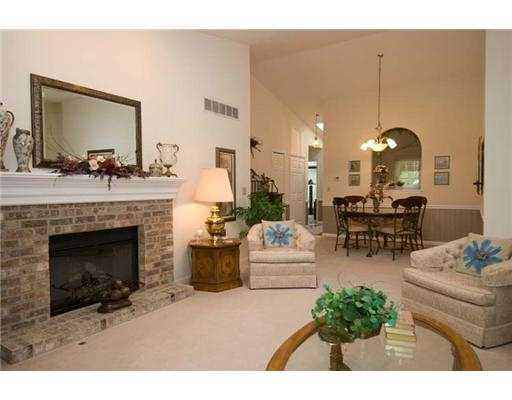 5409 Meadow Stream Ct, South Bend, IN 46614 photo 3