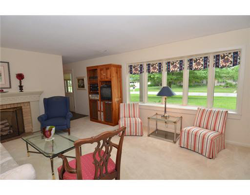 15570 Hearthstone Dr, Mishawaka, IN 46545 photo 11