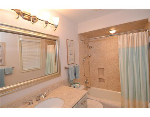 15570 Hearthstone Dr, Mishawaka, IN 46545 photo 6