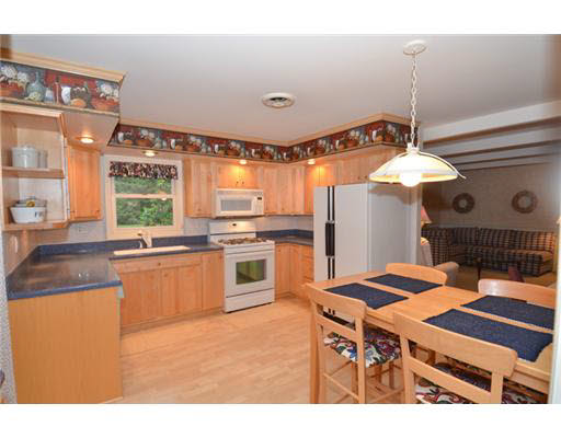 15570 Hearthstone Dr, Mishawaka, IN 46545 photo 2