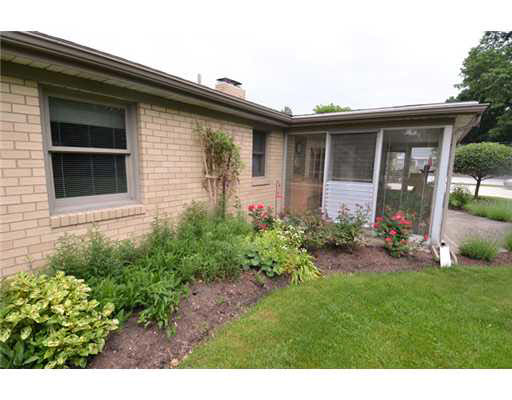 15570 Hearthstone Dr, Mishawaka, IN 46545 photo 23