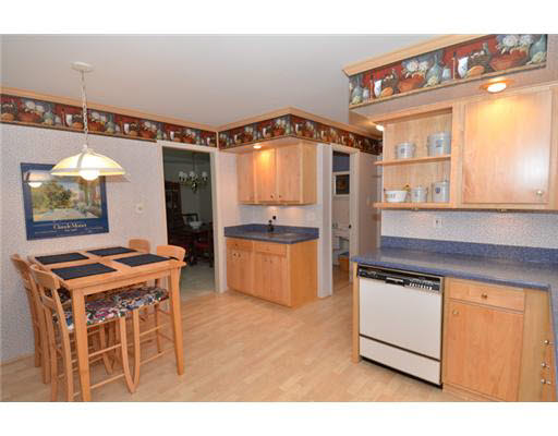 15570 Hearthstone Dr, Mishawaka, IN 46545 photo 3