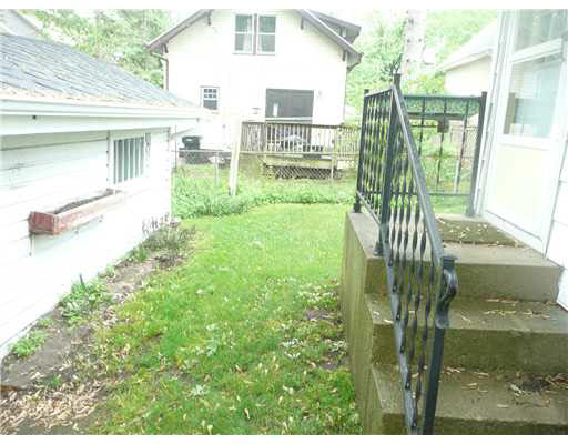 3310 Wall St, South Bend, IN 46615 photo 3