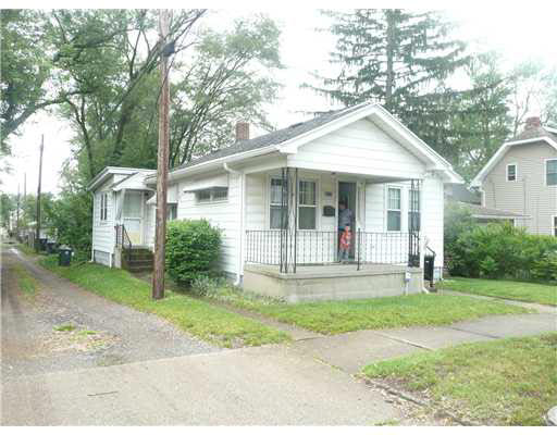 3310 Wall St, South Bend, IN 46615 photo 1