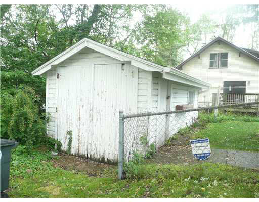 3310 Wall St, South Bend, IN 46615 photo 2