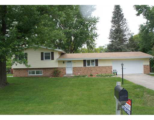 52871 Azalea Ct, South Bend, IN 46637 photo 1