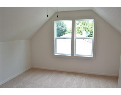 843 Parkway, South Bend, IN 46619 photo 9