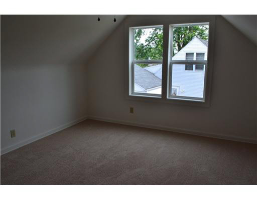843 Parkway, South Bend, IN 46619 photo 10