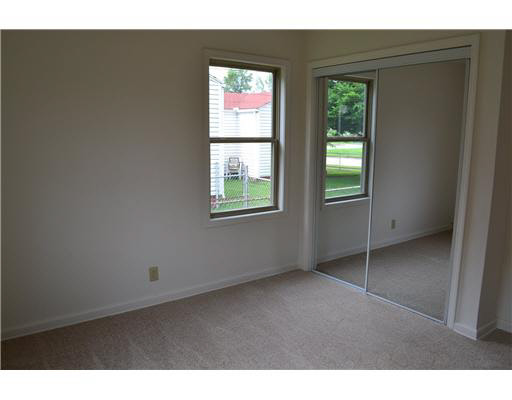 843 Parkway, South Bend, IN 46619 photo 8