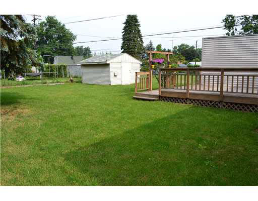 843 Parkway, South Bend, IN 46619 photo 17