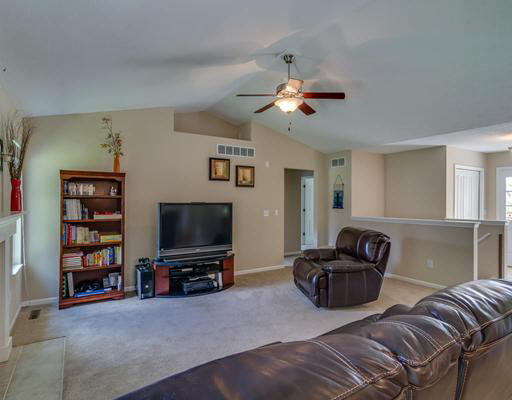51540 Westbarry Trl, South Bend, IN 46628 photo 2