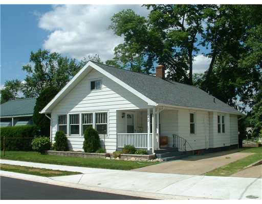 142 River Ave, Mishawaka, IN 46544 photo 1
