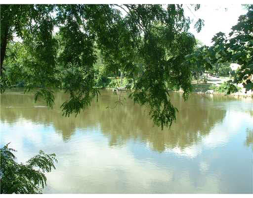 142 River Ave, Mishawaka, IN 46544 photo 2