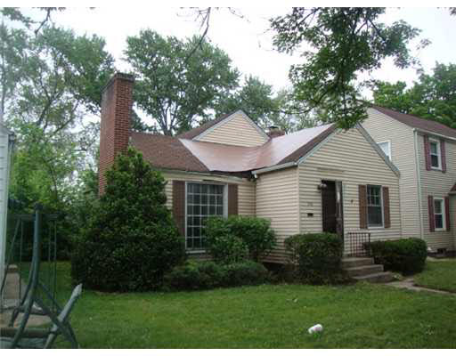 2046 Beverly Pl, South Bend, IN 46616 photo 1