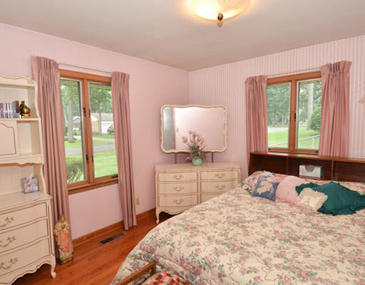 19067 Oakmont Dr S, South Bend, IN 46637 photo 13