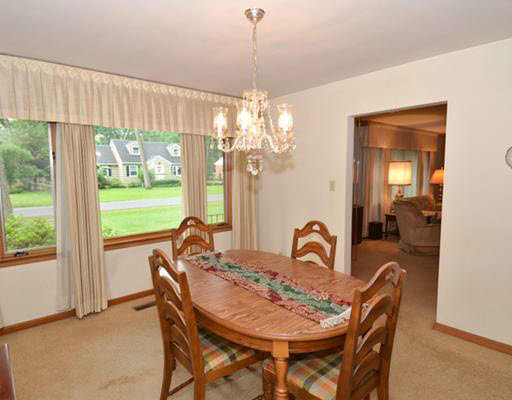 19067 Oakmont Dr S, South Bend, IN 46637 photo 4