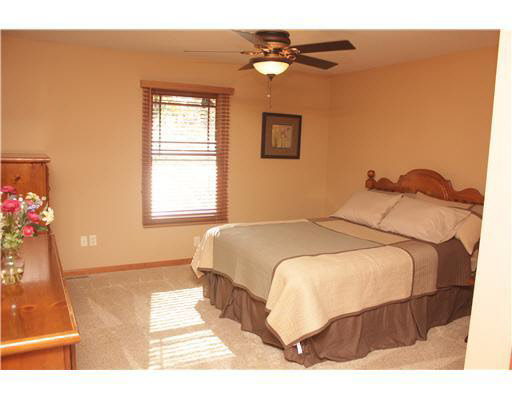 1321 Highland Village Dr, Mishawaka, IN 46545 photo 16