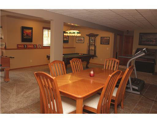 1321 Highland Village Dr, Mishawaka, IN 46545 photo 14