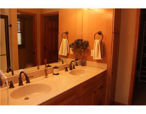 1321 Highland Village Dr, Mishawaka, IN 46545 photo 10