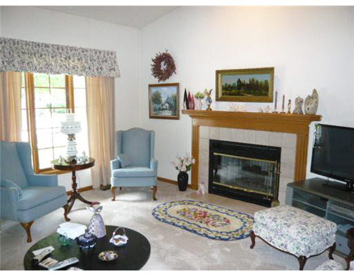 1932 Creekwood Dr, South Bend, IN 46635 photo 2