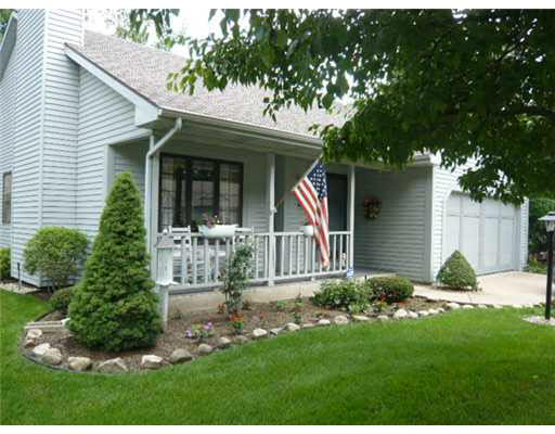 1932 Creekwood Dr, South Bend, IN 46635 photo 1