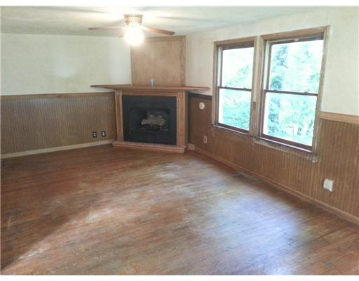 10466 Glenwood Ave, Osceola, IN 46561 photo 2