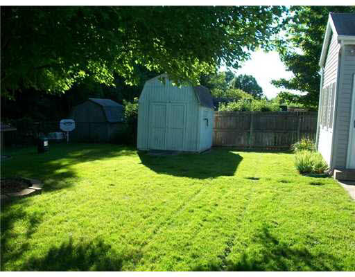 1621 Bennington Dr, Mishawaka, IN 46544 photo 7