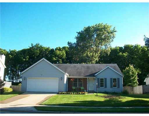 1621 Bennington Dr, Mishawaka, IN 46544 photo 1