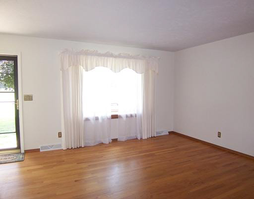 57302 Peggy Dr, South Bend, IN 46619 photo 7