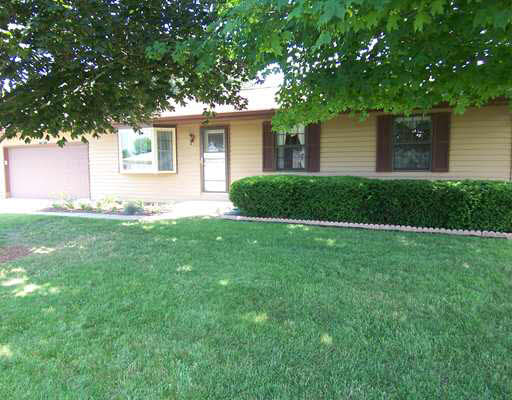 57302 Peggy Dr, South Bend, IN 46619 photo 1