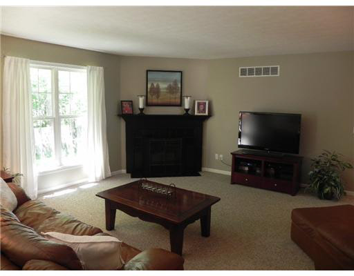 18054 Lisbon Dr, South Bend, IN 46637 photo 3
