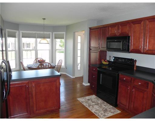 18054 Lisbon Dr, South Bend, IN 46637 photo 8