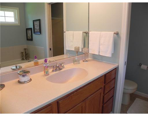 18054 Lisbon Dr, South Bend, IN 46637 photo 10
