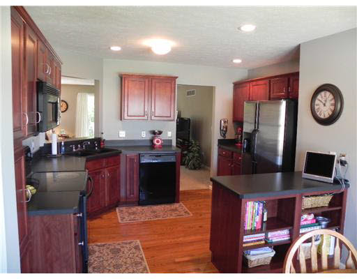 18054 Lisbon Dr, South Bend, IN 46637 photo 6