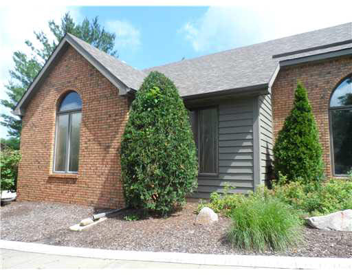 16145 Candlewycke Ct, Granger, IN 46530 photo 3