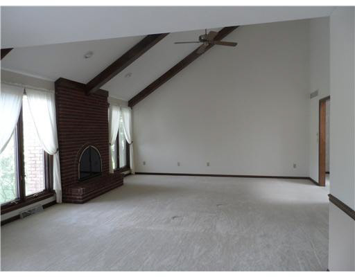 16145 Candlewycke Ct, Granger, IN 46530 photo 9