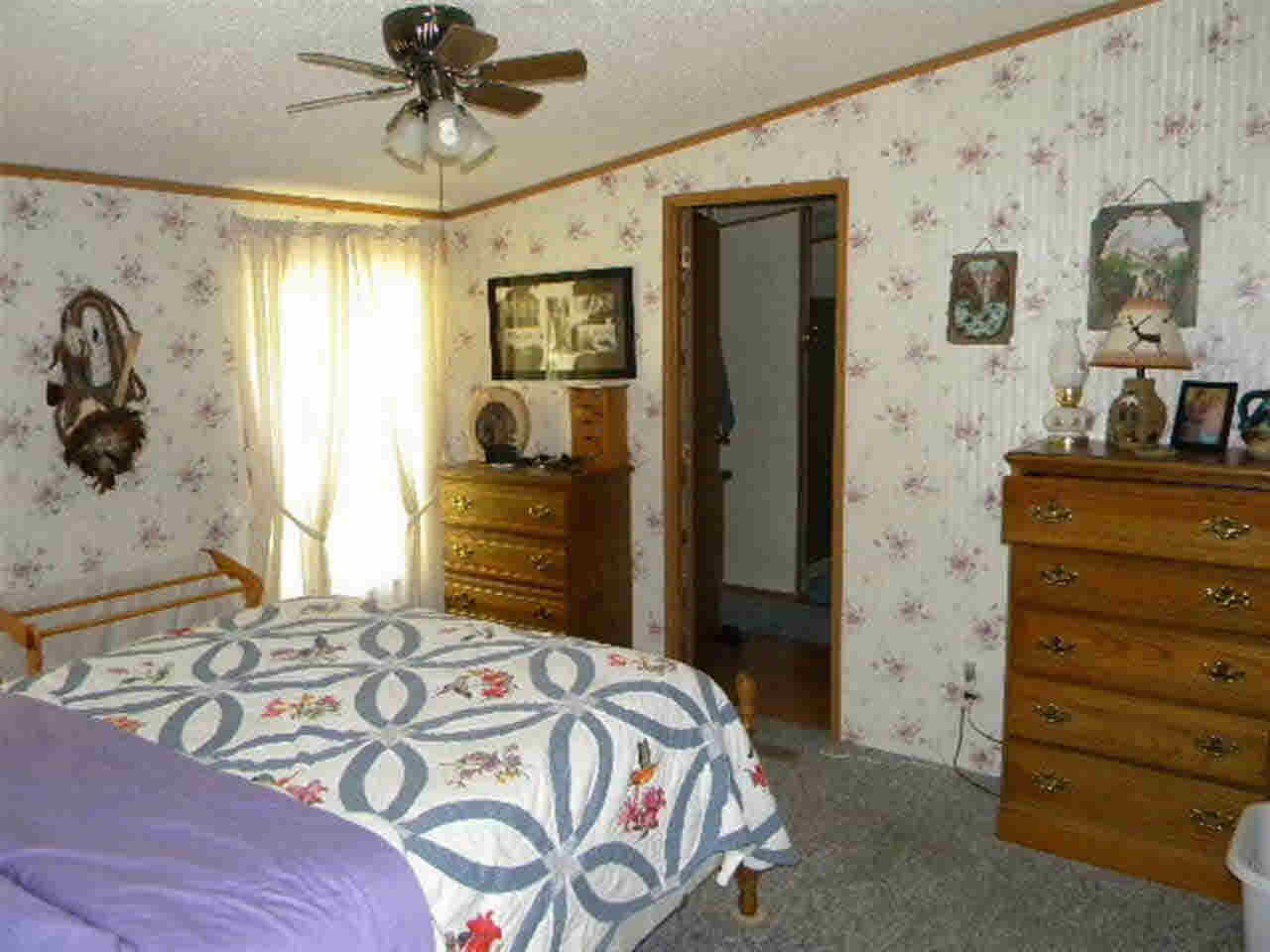9538 N Sandpoint Dr, Cromwell, IN 46732 photo 9