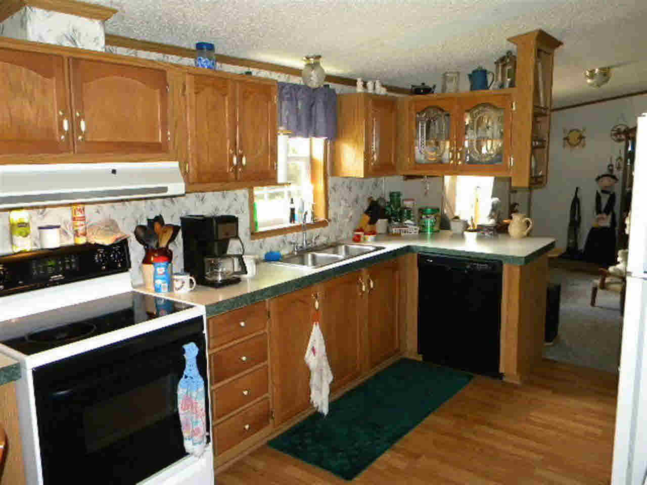 9538 N Sandpoint Dr, Cromwell, IN 46732 photo 2