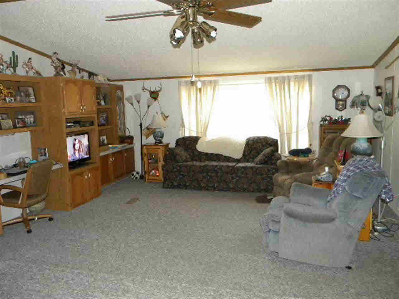 9538 N Sandpoint Dr, Cromwell, IN 46732 photo 6