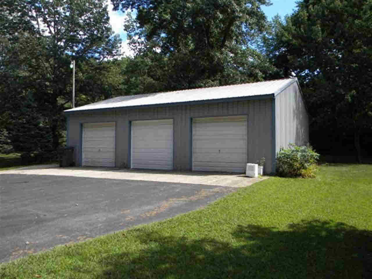 9538 N Sandpoint Dr, Cromwell, IN 46732 photo 19