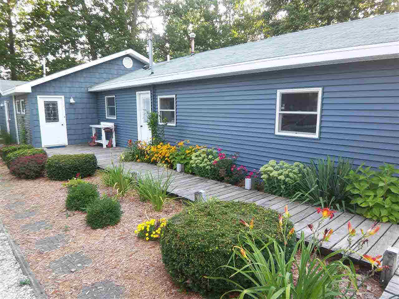5983 E 450 N, Leesburg, IN 46538 photo 2