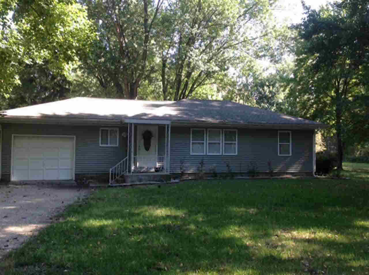 19050 Waite Blvd, South Bend, IN 46637 photo 1